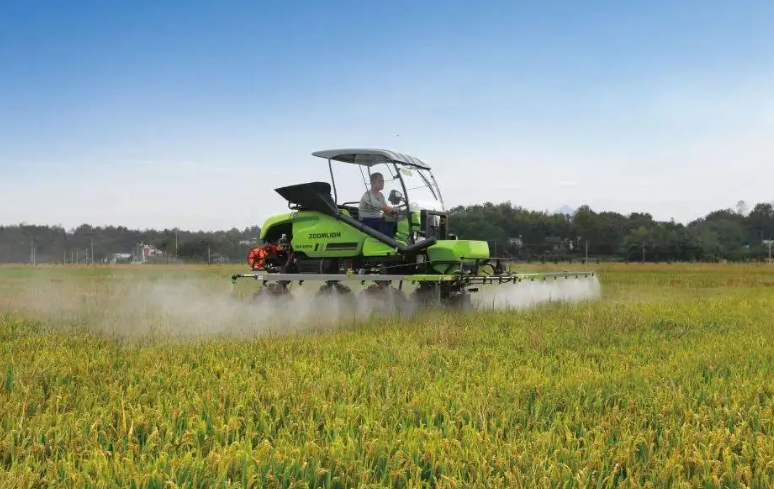 南譙：“云保姆”打造智慧農機服務