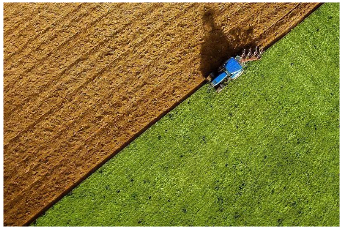 無人農(nóng)場是現(xiàn)代農(nóng)業(yè)建設的最重要內(nèi)容之一